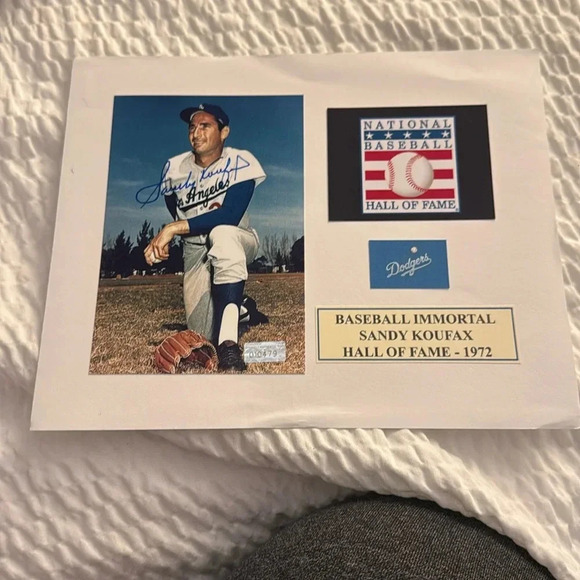 Dodgers legend Sandy Koufax autographed photo matted